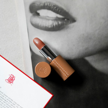 La bouche rouge Refillable Fine Leather Lipstick Case | VIOLET GREY